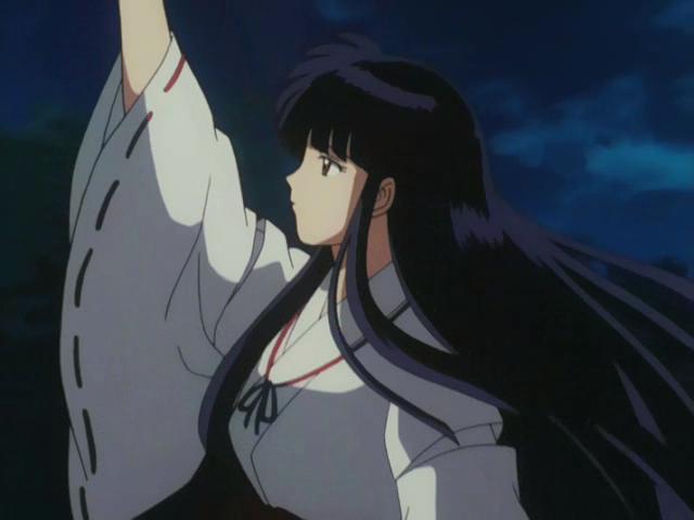 Otaku Gallery  / Anime e Manga / Inu-Yasha / Screen Shots / Episodi / 022 - Il sorriso malvagio, Kikyo tra la vita e la morte / 135.jpg